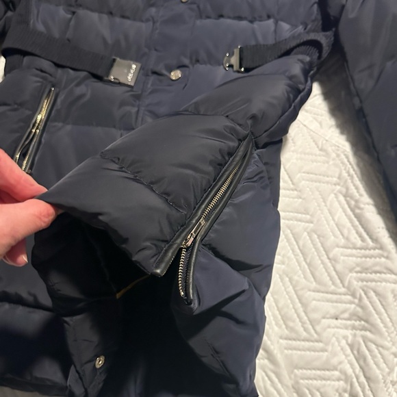 Beautiful New Ivanka Trump Navy Blue Down Jacket! - Picture 7 of 16